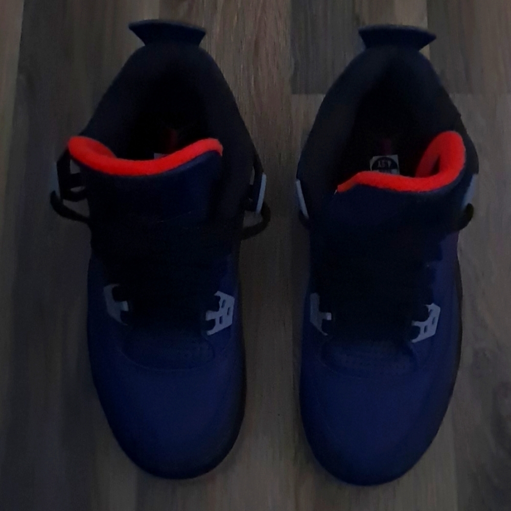 Size 4.5 youth Jordan